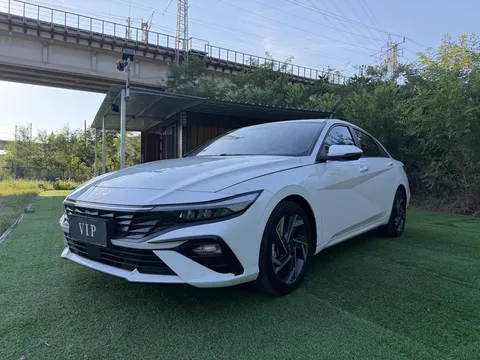2023 Hyundai Elantra 1.5L CVT GLX Elite