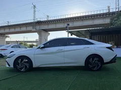 2023 Hyundai Elantra 1.5L CVT GLX Elite, белый — фото 7