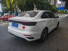 2022 Geely Emgrand 4th Gen 1.5L CVT Flagship, белый — фото 9