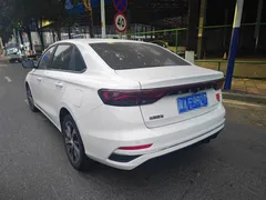 2022 Geely Emgrand 4th Gen 1.5L CVT Flagship, белый — фото 10
