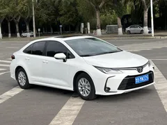 2022 Toyota Corolla 1.5L CVT Pioneer, белый — фото 3