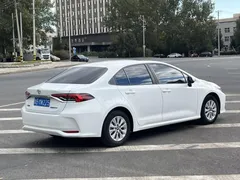 2022 Toyota Corolla 1.5L CVT Pioneer, белый — фото 4