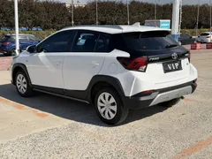 2022 Toyota Yaris L Zhixuan X 1.5L CVT Leading Plus, белый — фото 10