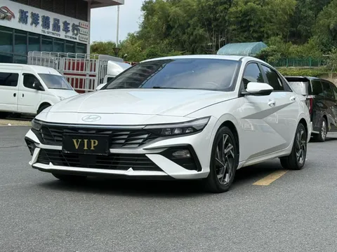 2023 Hyundai Elantra 1.5L CVT GLX Elite