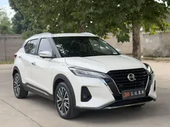 2022 Nissan Kicks 1.5L XV CVT Luxury, белый — фото 3