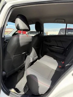 2022 Toyota Yaris L Zhixuan 1.5L CVT Leading Plus, белый — фото 11