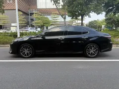 2023 Toyota Camry 2.5G Luxury, чёрный — фото 3