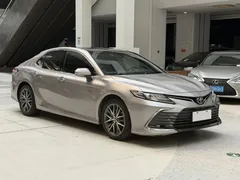2021 Toyota Camry 2.5G Luxury — фото 3