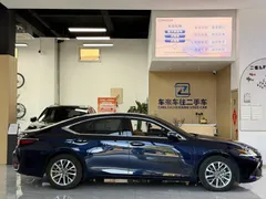2022 Lexus ES 200 Excellence, синий — фото 4