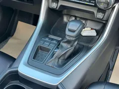 2022 Toyota RAV4 2.0L CVT 2WD Fashion, белый — фото 11