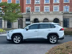 2022 Toyota RAV4 2.0L CVT 2WD Fashion, белый — фото 16