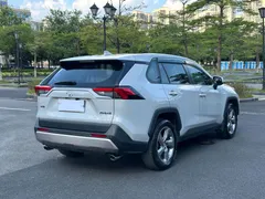2022 Toyota RAV4 2.0L CVT 2WD Fashion, белый — фото 19
