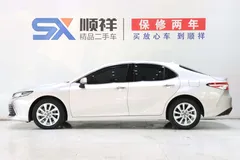 2021 Toyota Camry 2.0G Luxury, белый — фото 4