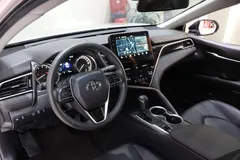 2021 Toyota Camry 2.0G Luxury, белый — фото 8