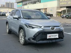 2023 Toyota Frontlander 2.0L CVT Leading — фото 2