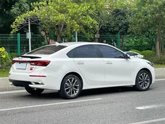 2021 Kia Cerato 1.5L IVT, белый — фото 5