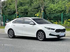 2021 Kia Cerato 1.5L IVT, белый — фото 7