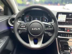2021 Kia Cerato 1.5L IVT, белый — фото 14