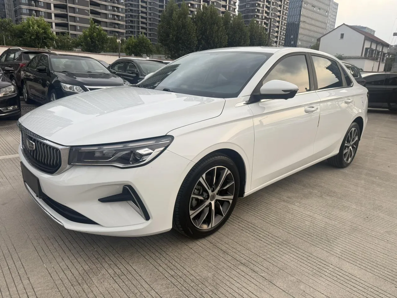 2022 Geely Emgrand 4th Gen 1.5L CVT Premium