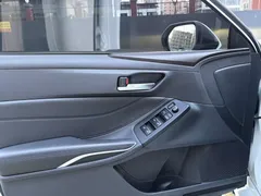 2022 Toyota Avalon 2.0L Luxury, белый — фото 6