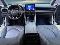 2022 Toyota Avalon 2.0L Luxury, белый — фото 9
