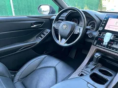 2021 Toyota Avalon 2.5L Luxury, чёрный — фото 17