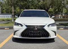 2022 Lexus ES 200 Excellence, белый — фото 2