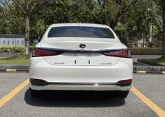 2022 Lexus ES 200 Excellence, белый — фото 4