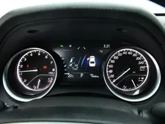 2021 Toyota Camry 2.0G Luxury — фото 8