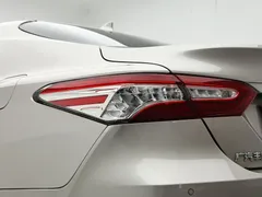 2021 Toyota Camry 2.0G Luxury — фото 18