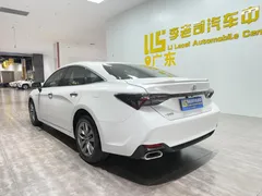 2021 Toyota Avalon 2.5L Luxury, белый — фото 5