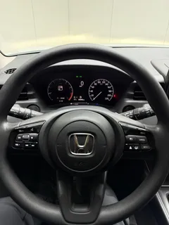 2023 Honda Vezel 1.5L CVT Tech, белый — фото 8