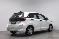 2021 Honda Fit 1.5L CVT, белый — фото 2