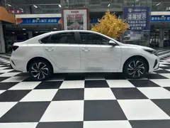 2023 Kia Cerato 1.5L IVT Premium, белый — фото 6