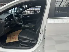 2023 Kia Cerato 1.5L IVT Premium, белый — фото 7