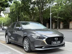 2023 Mazda Mazda3 2.0L AT — фото 3