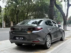 2023 Mazda Mazda3 2.0L AT — фото 4
