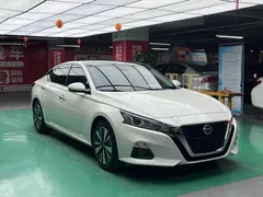 2021 Nissan Teana 2.0L XL Comfort, белый — фото 2