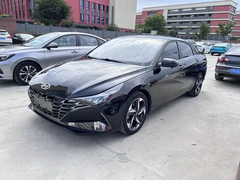 2022 Hyundai Elantra 1.5L CVT LUX Premium