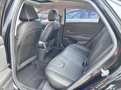 2022 Hyundai Elantra 1.5L CVT LUX Premium, чёрный — фото 6