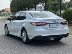 2021 Toyota Camry 2.0G Luxury, белый — фото 7
