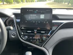 2021 Toyota Camry 2.0G Luxury, белый — фото 25