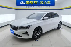 2022 Geely Emgrand 4th Gen 1.5L CVT Premium, белый — фото 1