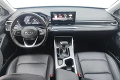 2022 Geely Emgrand 4th Gen 1.5L CVT Premium, белый — фото 14