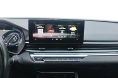2022 Geely Emgrand 4th Gen 1.5L CVT Premium, белый — фото 15