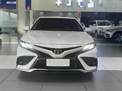 2021 Toyota Camry 2.0S Fashion, белый — фото 2