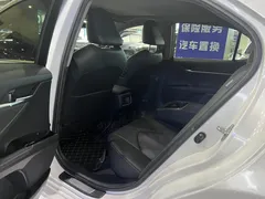 2021 Toyota Camry 2.0S Fashion, белый — фото 9