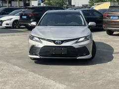 2021 Toyota Camry 2.5G Luxury — фото 2