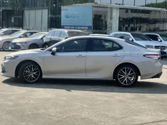 2021 Toyota Camry 2.5G Luxury — фото 3