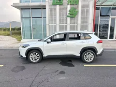 2023 Toyota Frontlander 2.0L CVT Elite, белый — фото 5